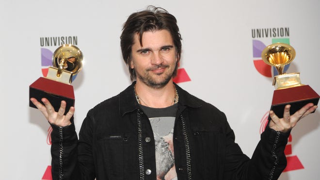 juanes grammy.jpg